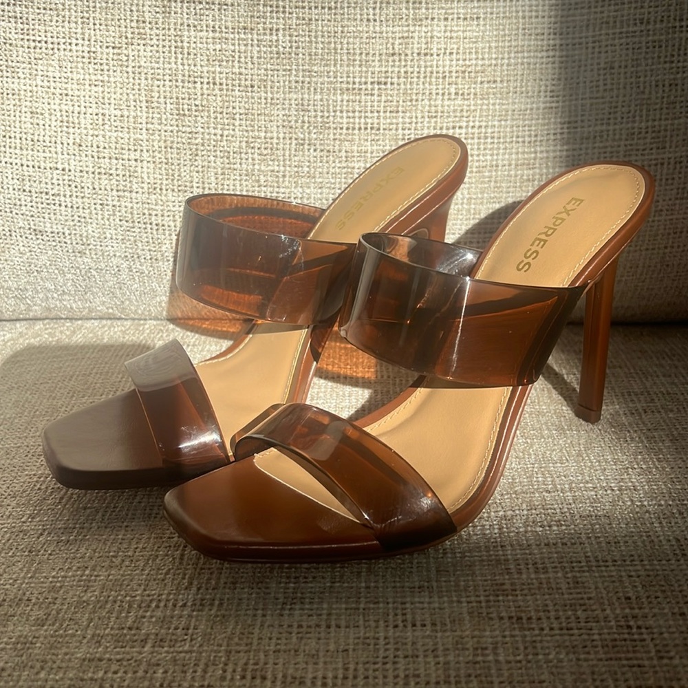 Brand new never worn tags on EXPRESS brown vinyl strap heel size 6.5